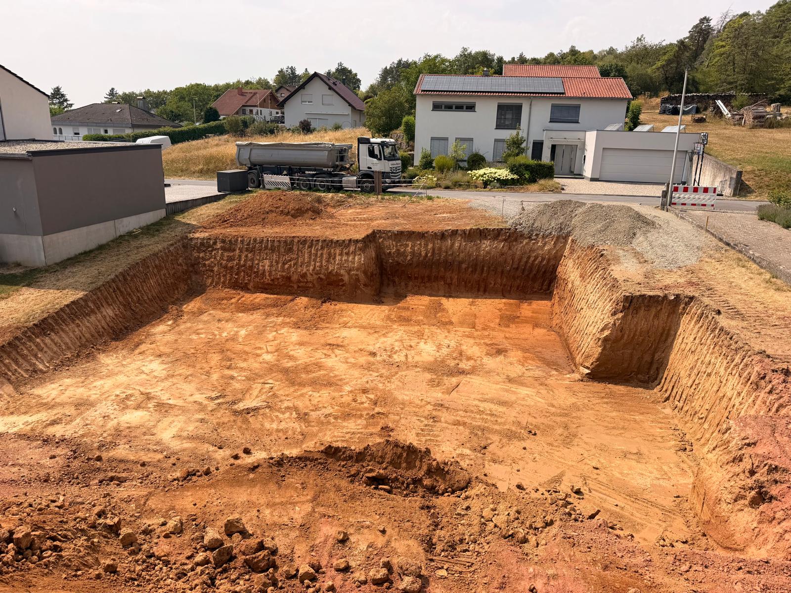 Baugrube für ein Einfamilienhaus in Marktheidenfeld
